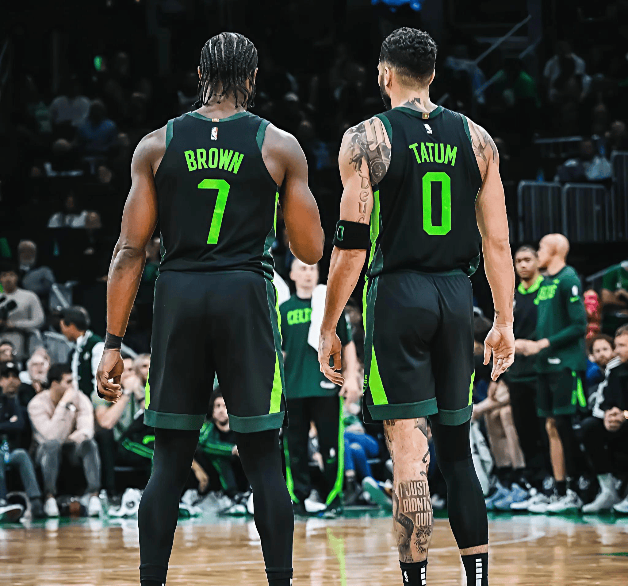 NG体育官网多伦多猛龙发布备战花絮，窗口期门线救险，NBA季后赛任务艰巨，阵容厚度经受考验的简单介绍